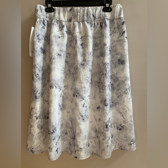 lululemon athletica Dresses & Skirts - Lululemon skirt